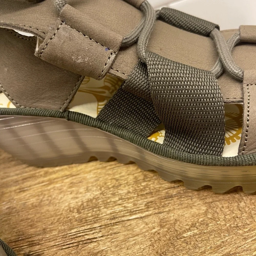 FLY London | Lace Up Sandal Wedge Khaki Green 39